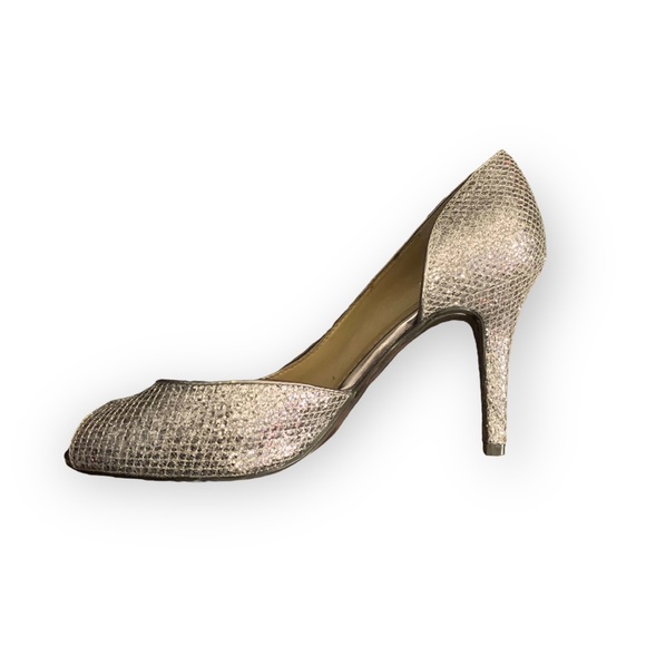 MARC FISHER Peep Toe Heels. Size 7 Women’s. Pristine. - Picture 2 of 3